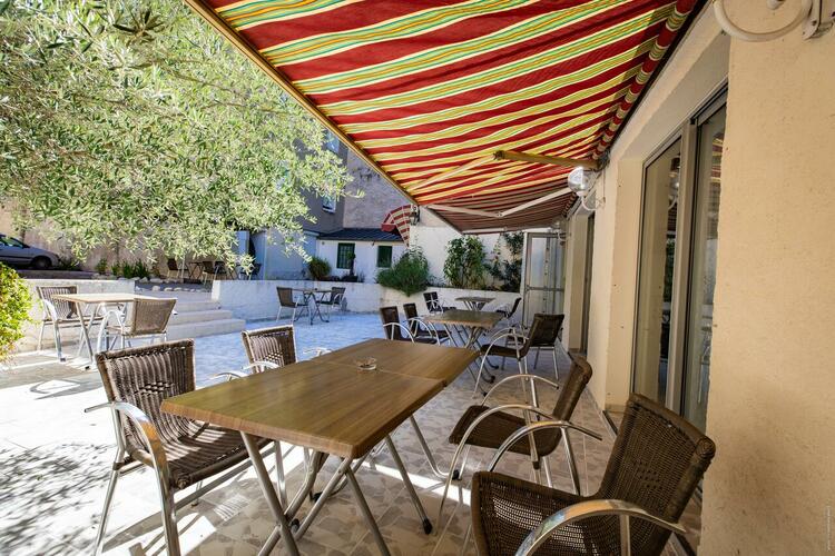 Terrasse du bar restaurant l'Atalante - Hôtel de la Gare Châteauroux